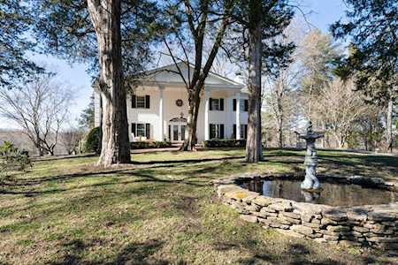 4108 Old Tullahoma Hwy Manchester, TN 37355