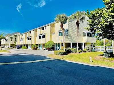 1500 Sunset Rd #B1 Tarpon Springs, FL 34689