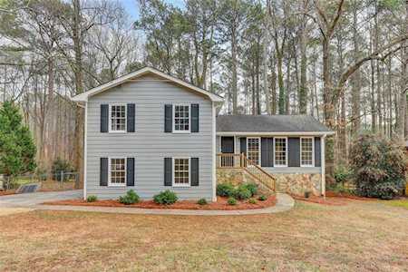 4632 Lucerne Valley Rd SW Lilburn, GA 30047