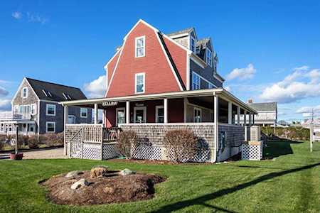 36 Old Beach Rd Marshfield, MA 02050