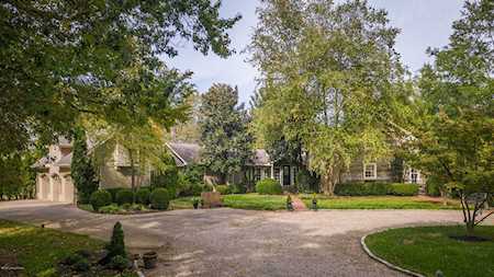 12401 Lucas Ln Anchorage, KY 40223