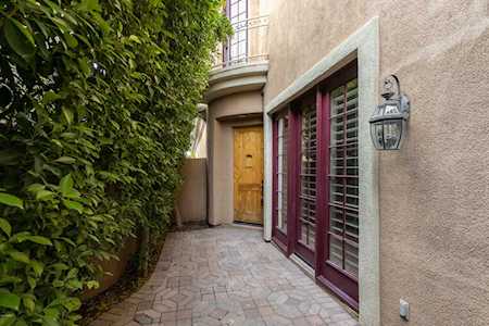5128 N 34th Place Phoenix, AZ 85018
