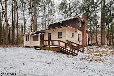 31 Longbow Lane Mill Hall, PA 17751