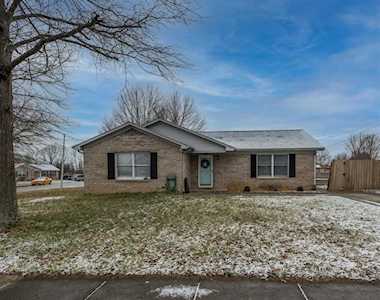 305 Williamsburg Drive Nicholasville, KY 40356