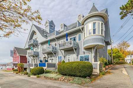 5 Pirates Ln #2 Gloucester, MA 01930
