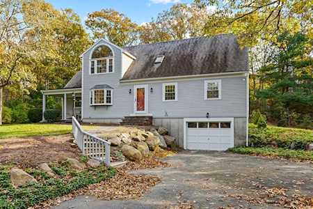45 Chambers Hill Rd Falmouth, MA 02556