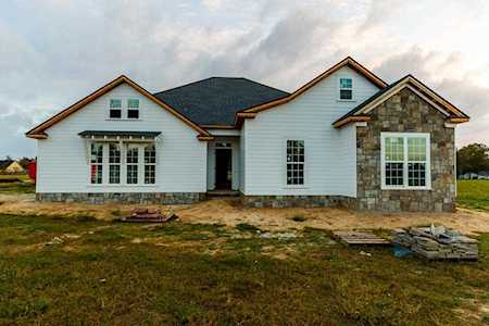 140 Floyd Mcneal Dr. Hahira, GA 31632
