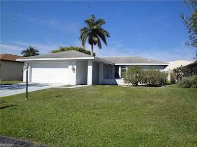 9832 Owlclover St Fort Myers, FL 33919