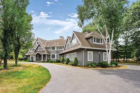 196 Bridle Trail Road Needham, MA 02492