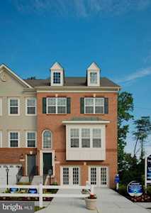 2519 Hyacinth Ln Gambrills, MD 21054