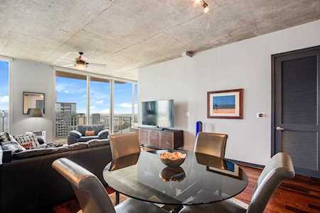 360 Nueces ST #4009 Austin, TX 78701
