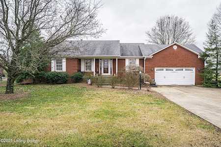 680 Wava Dr Mt Washington, KY 40047