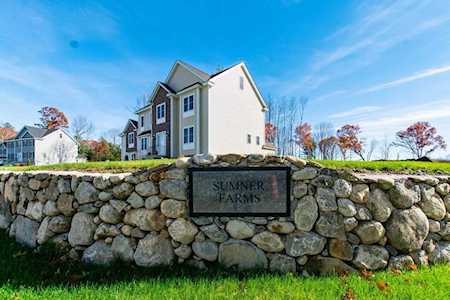 33 Fieldstone Lane Billerica, MA 01821