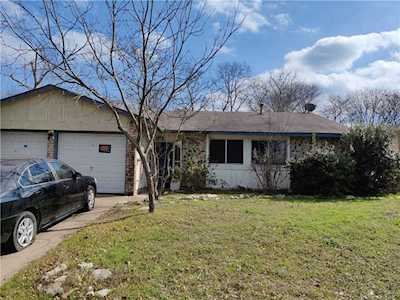 7811 Whitsun DR Austin, TX 78749