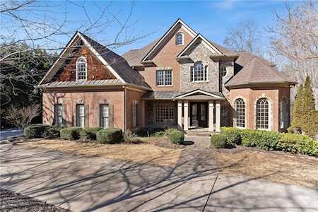 1030 Bedford Gardens Dr Alpharetta, GA 30022