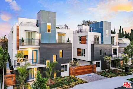 1338 1/2 N Sycamore Avenue Hollywood, CA 90028