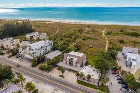 524 Beach Rd #PH Sarasota, FL 34242