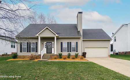 2307 Eagle Pass Shelbyville, KY 40065