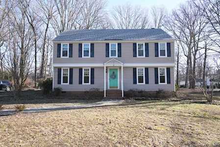2411 Kings Lynn Rd Midlothian, VA 23113