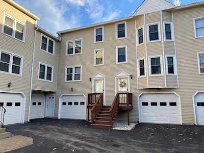 1541 Middlesex St #31 Lowell, MA 01851
