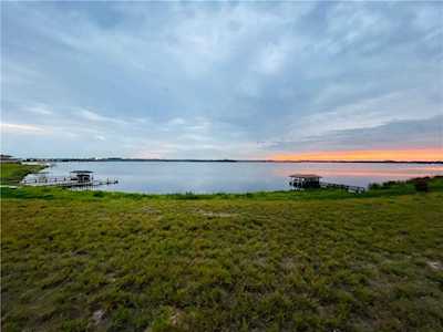 711 Water Fern Trail Dr Auburndale, FL 33823
