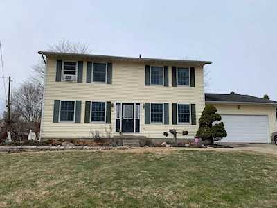 24 Bancroft Place Hebron, OH 43025