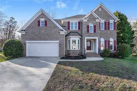 14014 Wolf Den Ln Charlotte, NC 28277