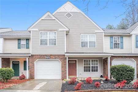 9919 Reindeer Way Ln Charlotte, NC 28216