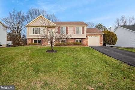 3862 Beech Down Dr Chantilly, VA 20151