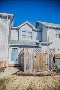 5328 Lake Victoria Arch Virginia Beach, VA 23464