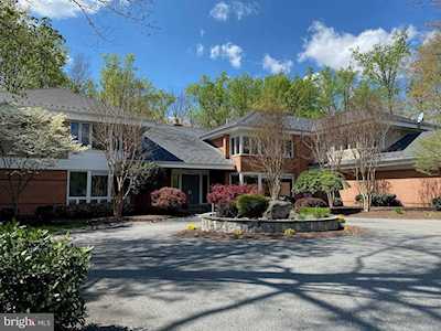 10011 Avenel Farm Dr Potomac, MD 20854