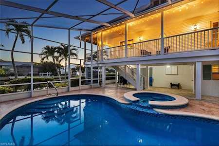 1245 Isabel Dr Sanibel, FL 33957