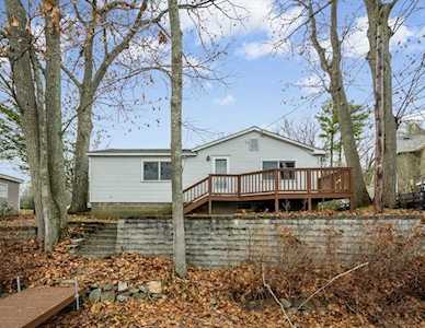 14 Cedar Lake Dr Sturbridge, MA 01566