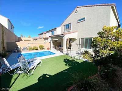 8123 Skye Glen St Las Vegas, NV 89166