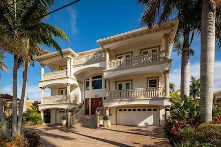 2541 Hibiscus Dr W Belleair Beach, FL 33786
