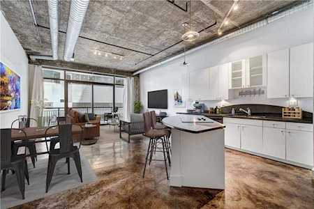 311 W 5th ST #707 Austin, TX 78701