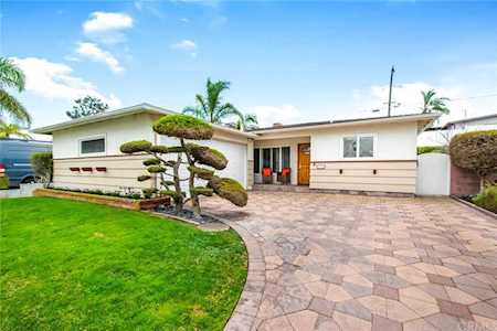 1329 S Gertruda Avenue Redondo Beach, CA 90277