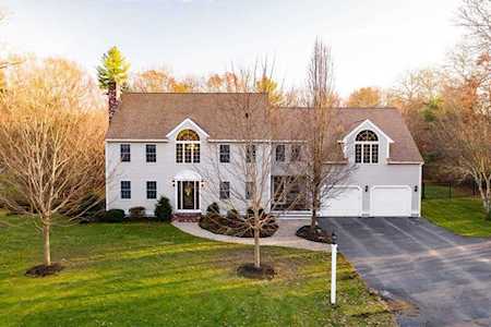 19 Pheasant Hill Rd Halifax, MA 02338