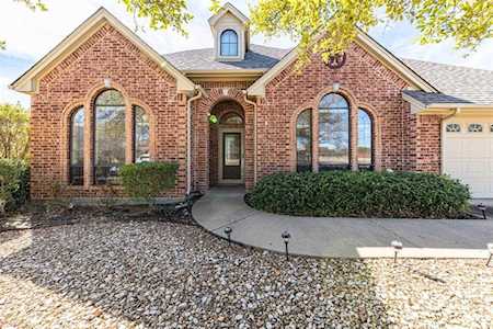 5330 Mission Circle Granbury, TX 76049