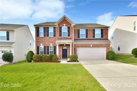 10946 Kingsview Dr Davidson, NC 28036
