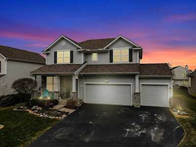 124 Andiron Drive Etna, OH 43062