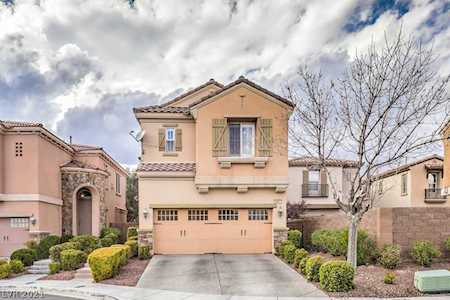 2447 Granada Bluff Las Vegas, NV 89135