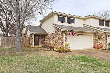 542 Essex Place Euless, TX 76039