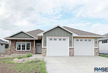 8621 W Bryggen Ct Sioux Falls, SD 57107