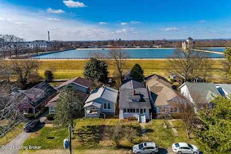 124 Claremont Ave Louisville, KY 40206