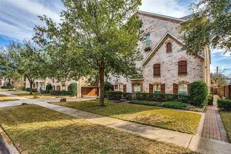 3439 Mcfarlin Boulevard #8 University Park, TX 75205