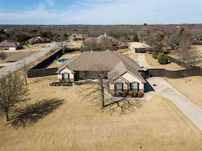 601 KETRON Court Burleson, TX 76028