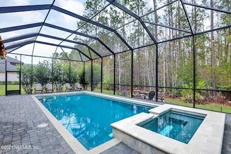 208 Cloisterbane Dr St Johns, FL 32259