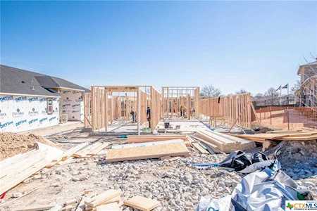 1013 Via Toscana Nolanville, TX 76559