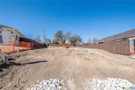 1014 Via Toscana Nolanville, TX 76559